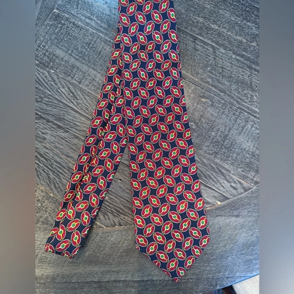 Brooks Brothers Makers Neck Tie Pure Silk Made in USA geo link pattern